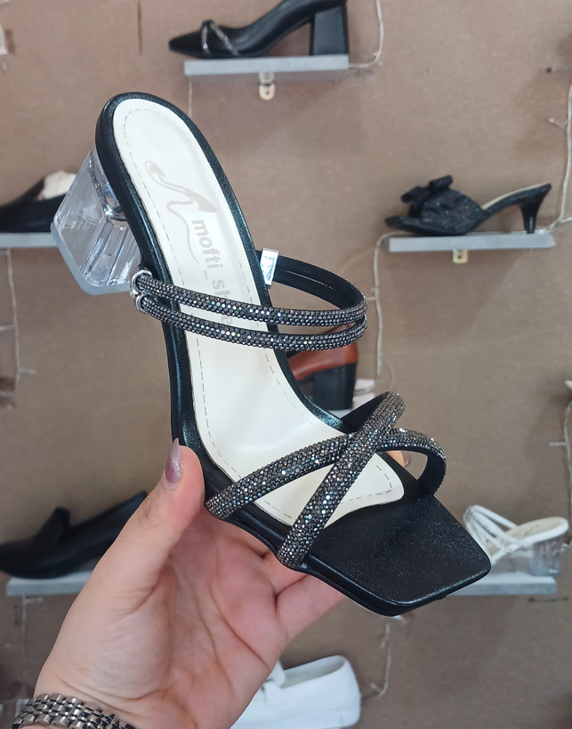 صندل نگینی پاشنه شیشه ای کد ۱۱۱